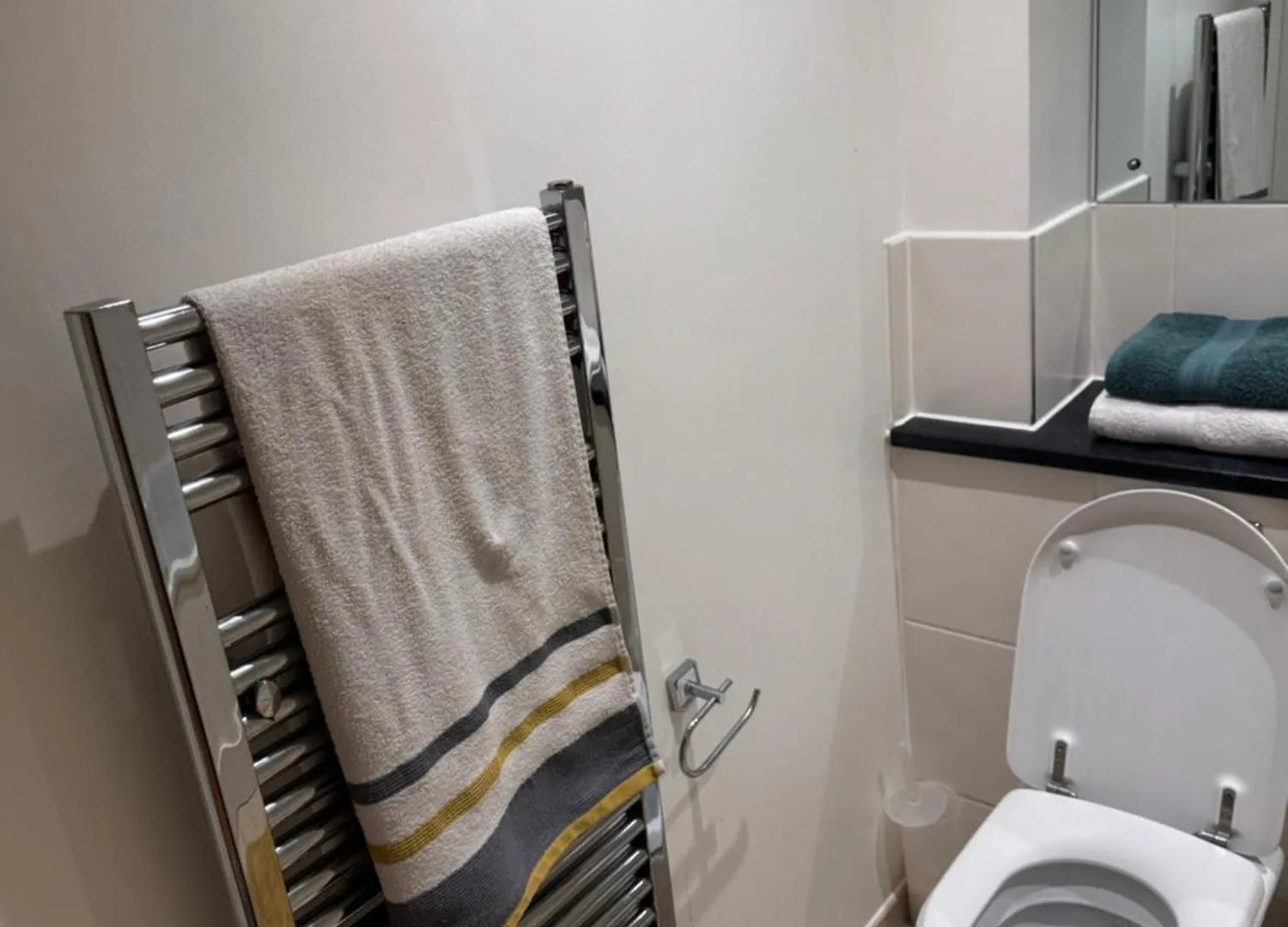 1- Bed Flat With Easy Access To Bow Station Apartment London